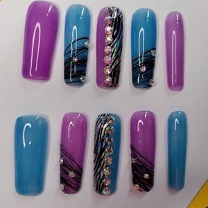 Custom press on nails
